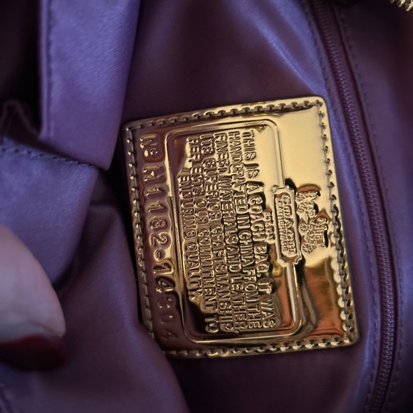 New with tag coach leatherware purse. - Picture 6 of 8